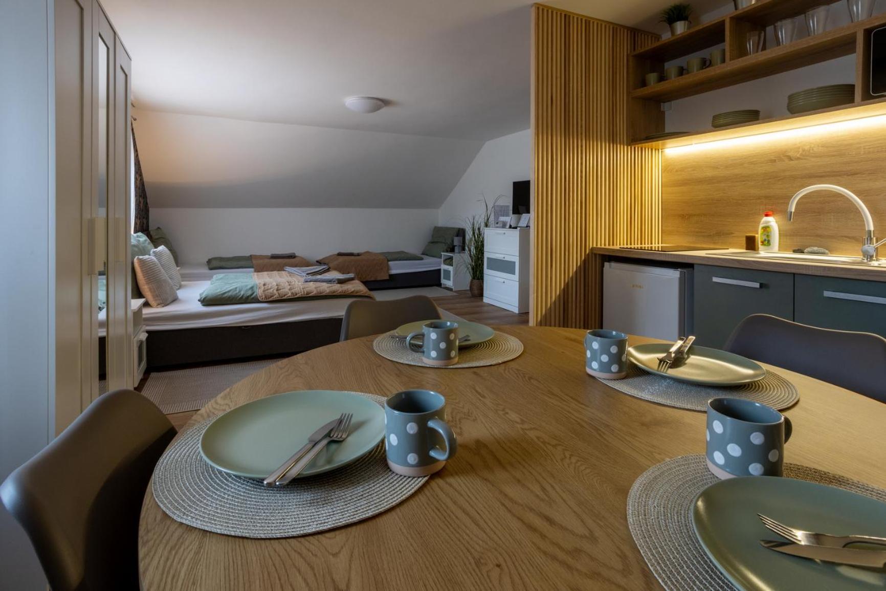 Rp Apartmanhaz Demjén المظهر الخارجي الصورة